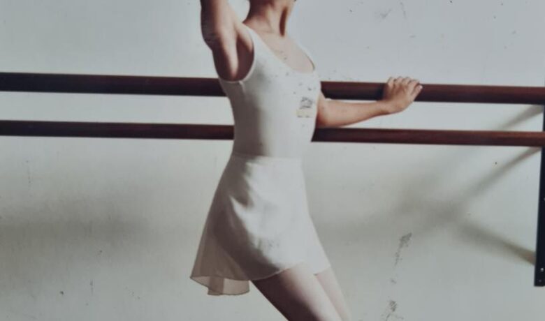 Mariana Oliveira durante o 1º ano no Bolshoi