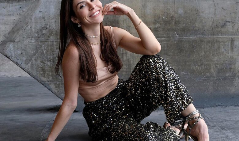 Camila Santanioni (Helmat Hossman)