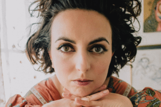 Effie Spence (Yury Sharlou)