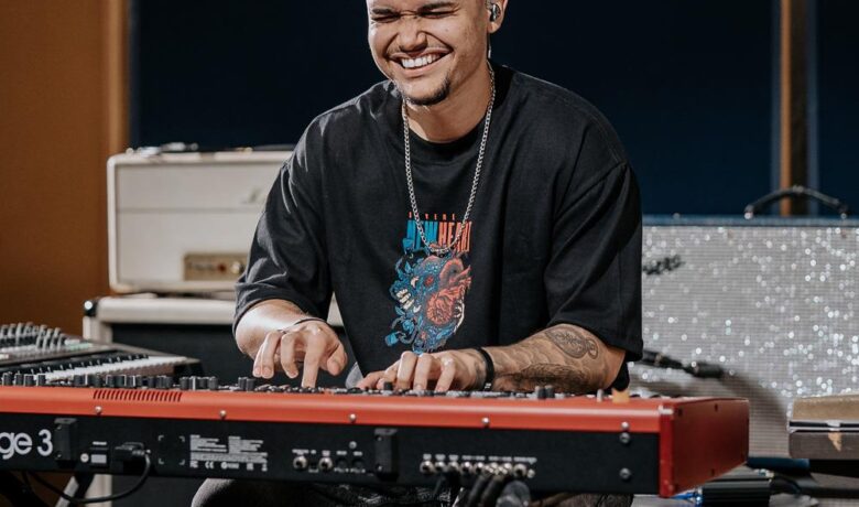 Deusnir Souza (Lucas Guimarães)